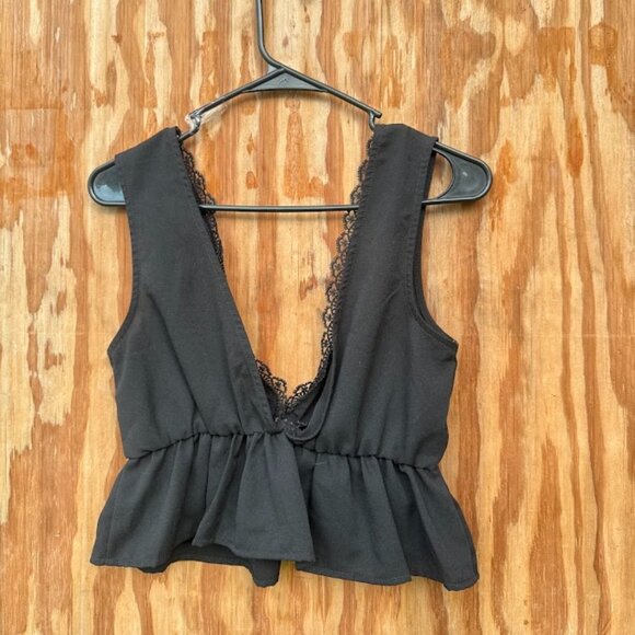 Black V-Neck Crop Top (Size M) - Picture 2 of 3